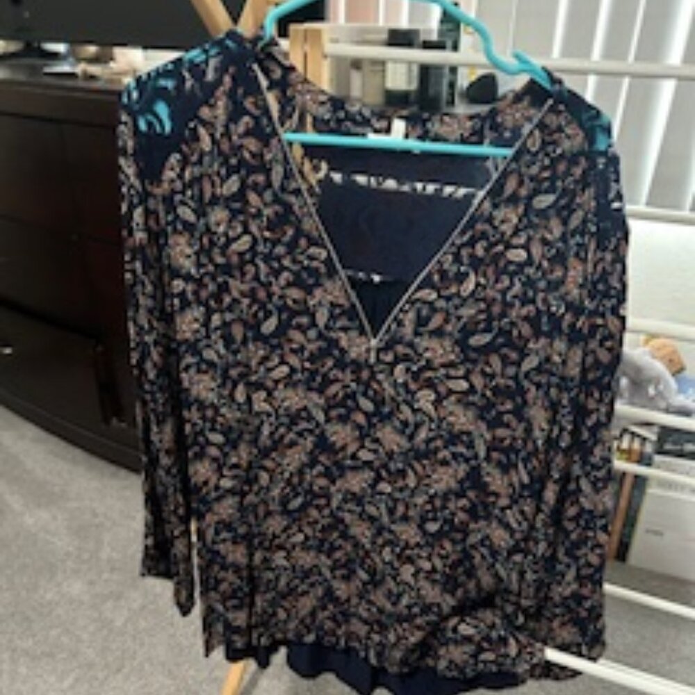 Maurices Patterned Long Sleeve Blouse - Like New